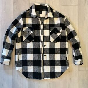 Black and White Plaid‎ Button-Up Jacket with Pockets